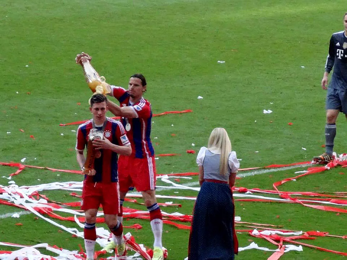 BUNDESLIGA: FC BAYERN MÜNCHEN - VFB STUTTGART