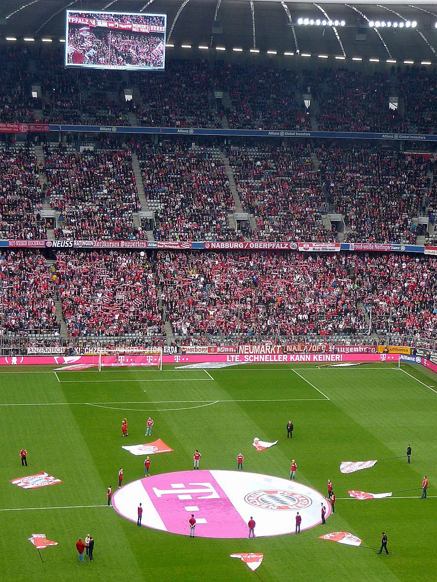 BUNDESLIGA: FC BAYERN MÜNCHEN - FORTUNA DÜSSELDORF