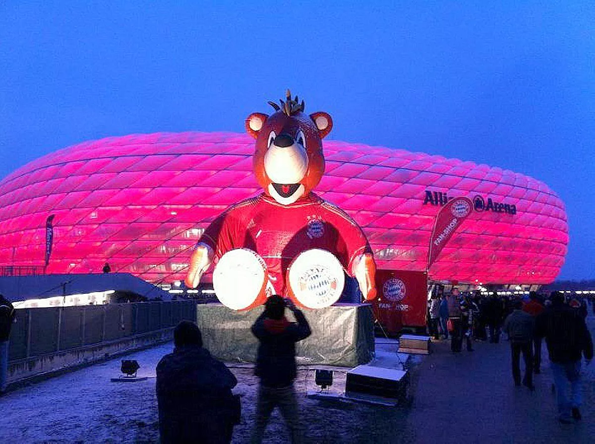 CHAMPIONS LEAGUE: FC BAYERN MÜNCHEN - ARSENAL LONDON