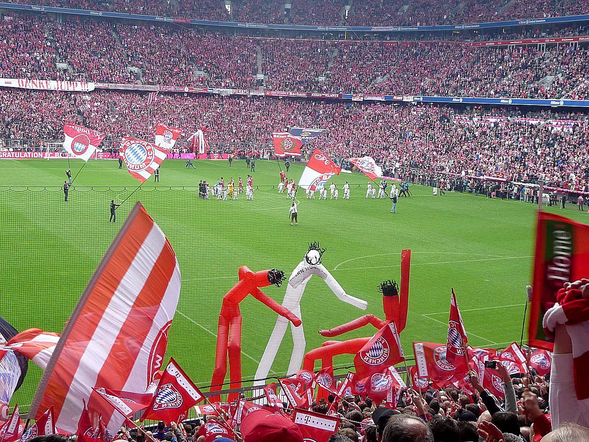 BUNDESLIGA: FC BAYERN MÜNCHEN - FC AUGSBURG