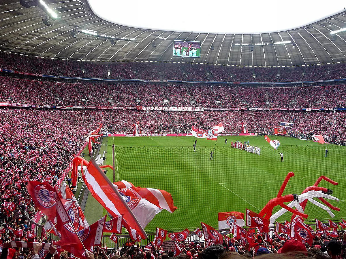 BUNDESLIGA: FC BAYERN MÜNCHEN - FC AUGSBURG