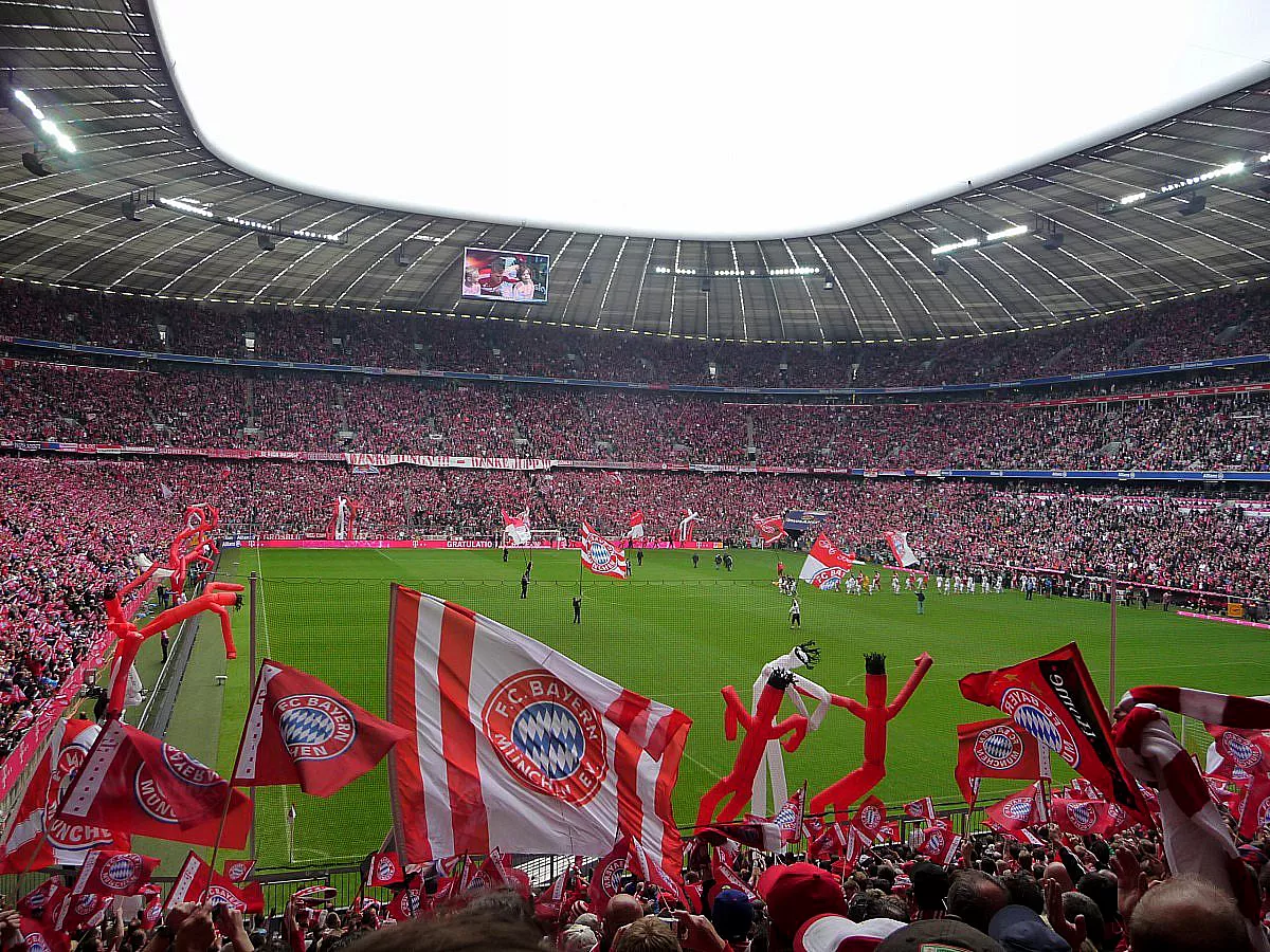 BUNDESLIGA: FC BAYERN MÜNCHEN - FC AUGSBURG