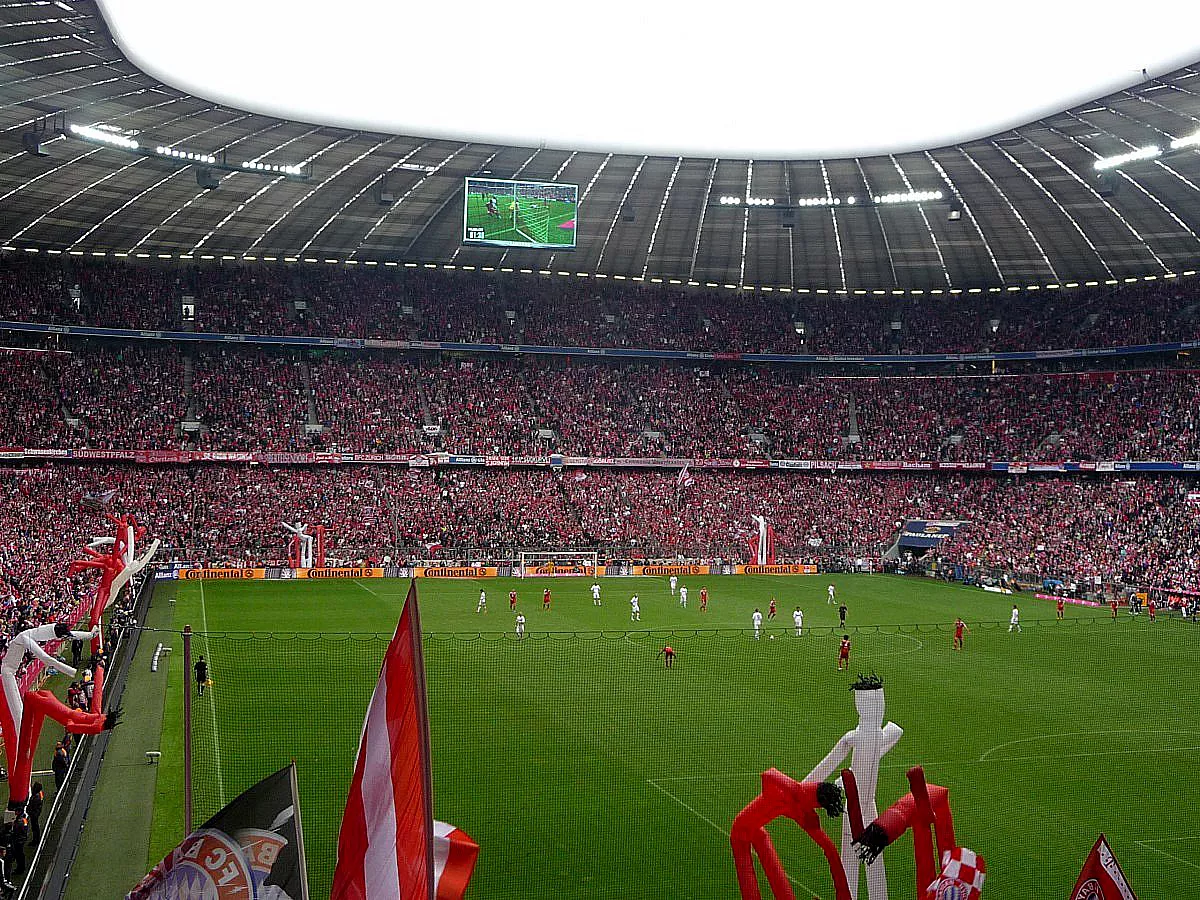 BUNDESLIGA: FC BAYERN MÜNCHEN - FC AUGSBURG