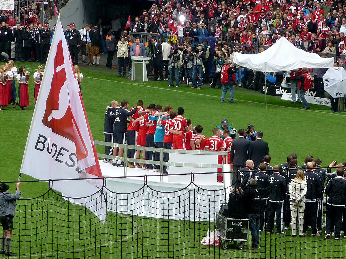 BUNDESLIGA: FC BAYERN MÜNCHEN - FC AUGSBURG