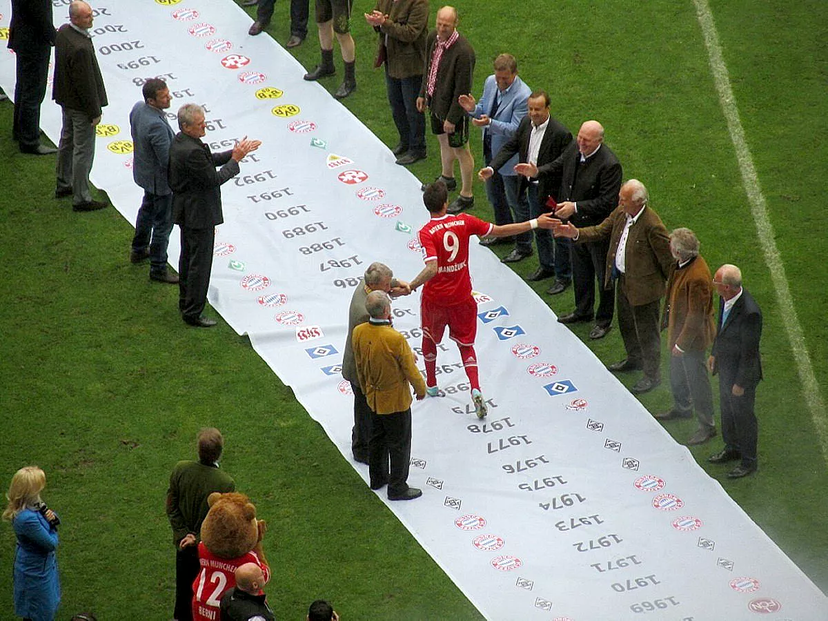 BUNDESLIGA: FC BAYERN MÜNCHEN - FC AUGSBURG