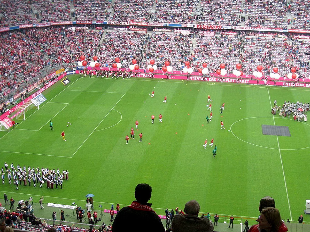 BUNDESLIGA: FC BAYERN MÜNCHEN - FC AUGSBURG