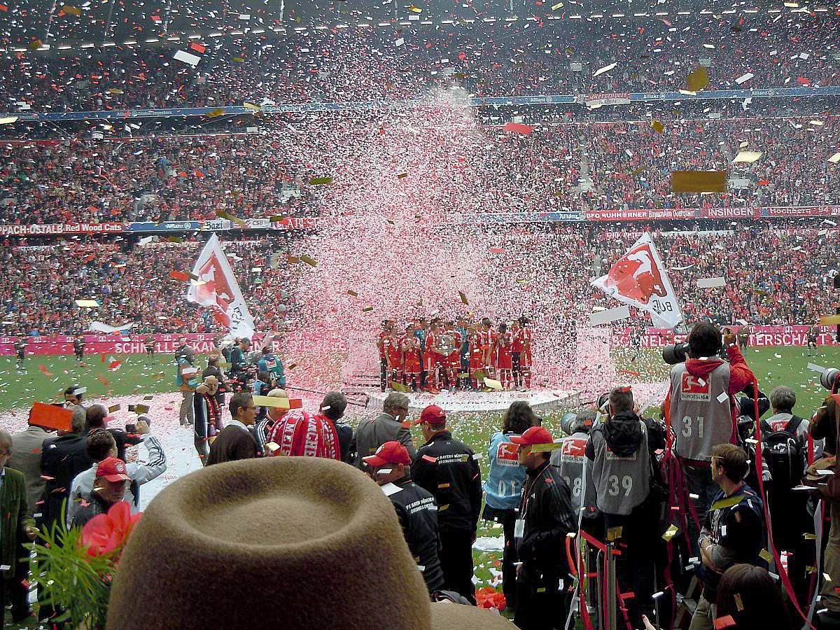 BUNDESLIGA: FC BAYERN MÜNCHEN - FC AUGSBURG