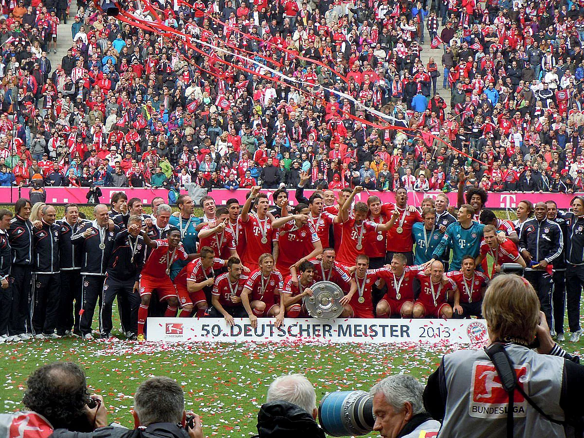 BUNDESLIGA: FC BAYERN MÜNCHEN - FC AUGSBURG