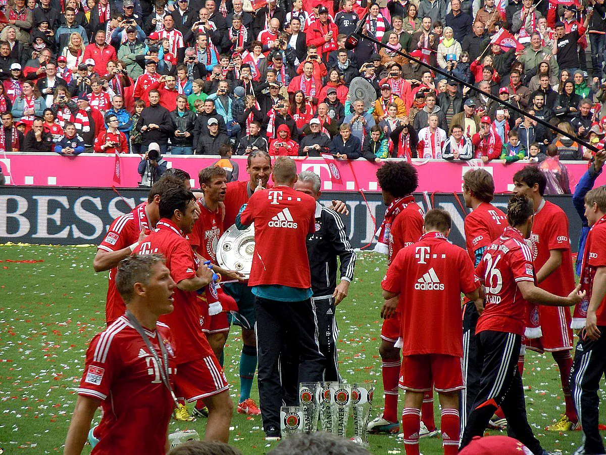 BUNDESLIGA: FC BAYERN MÜNCHEN - FC AUGSBURG