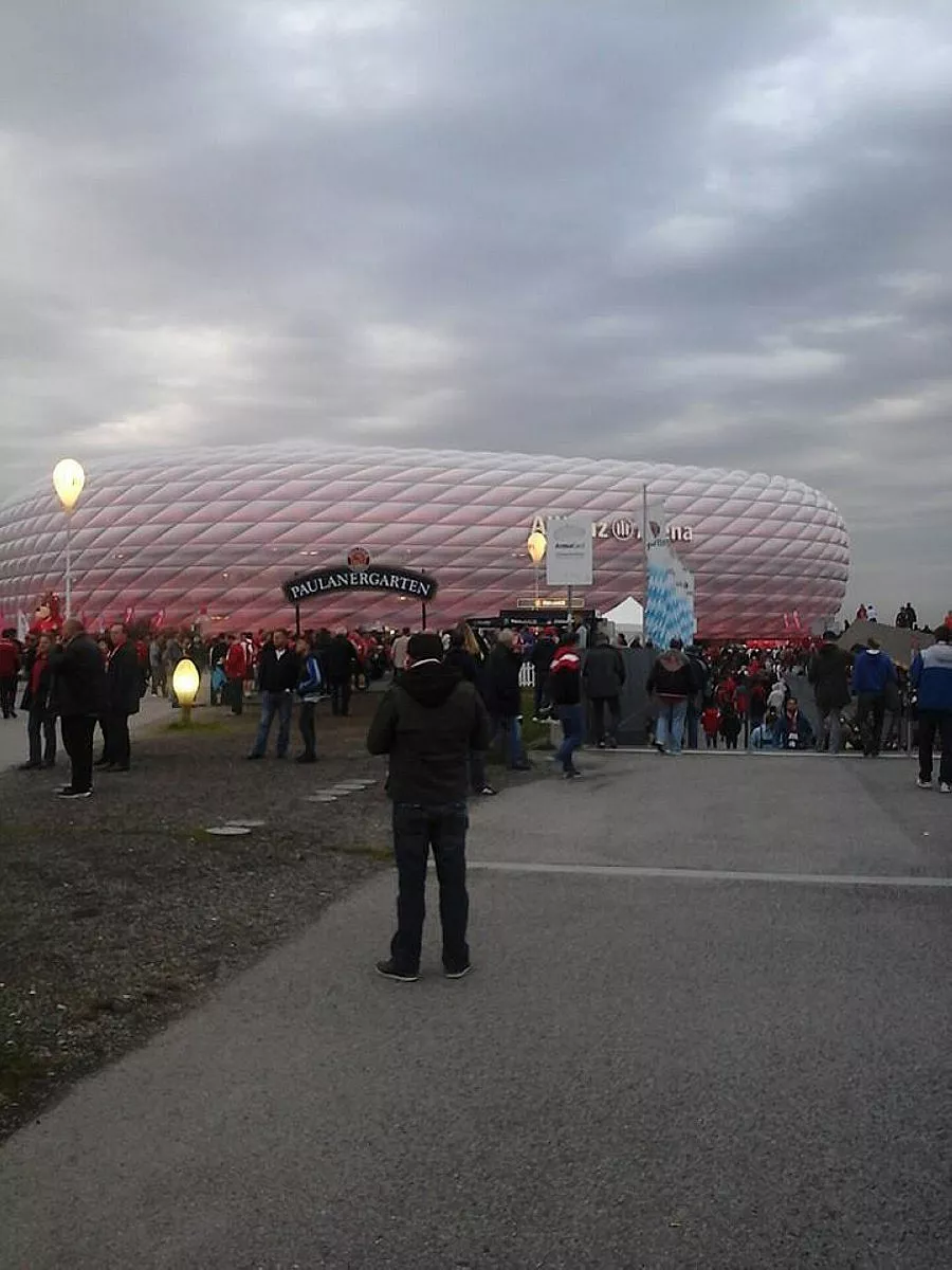 BUNDESLIGA: FC BAYERN - VFL WOLFSBURG