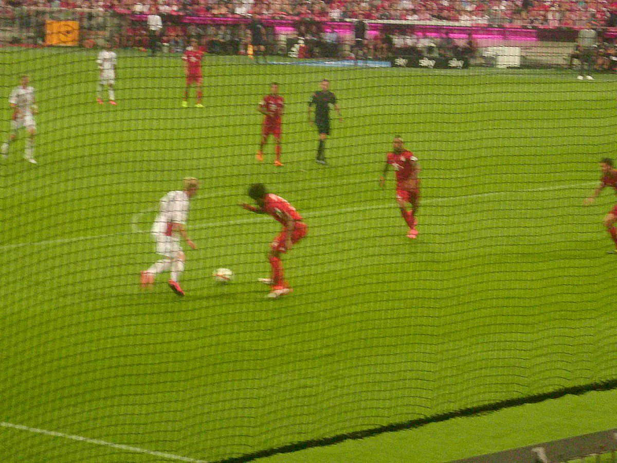 BUNDESLIGA: FC BAYERN MÜNCHEN - BAYER 04 LEVERKUSEN