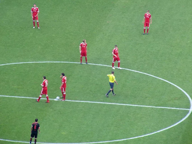 BUNDESLIGA: FC BAYERN - 1. FC KÖLN