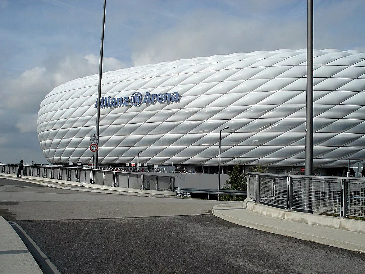 BUNDESLIGA: FC BAYERN MÜNCHEN - EINTRACHT FRANKFURT