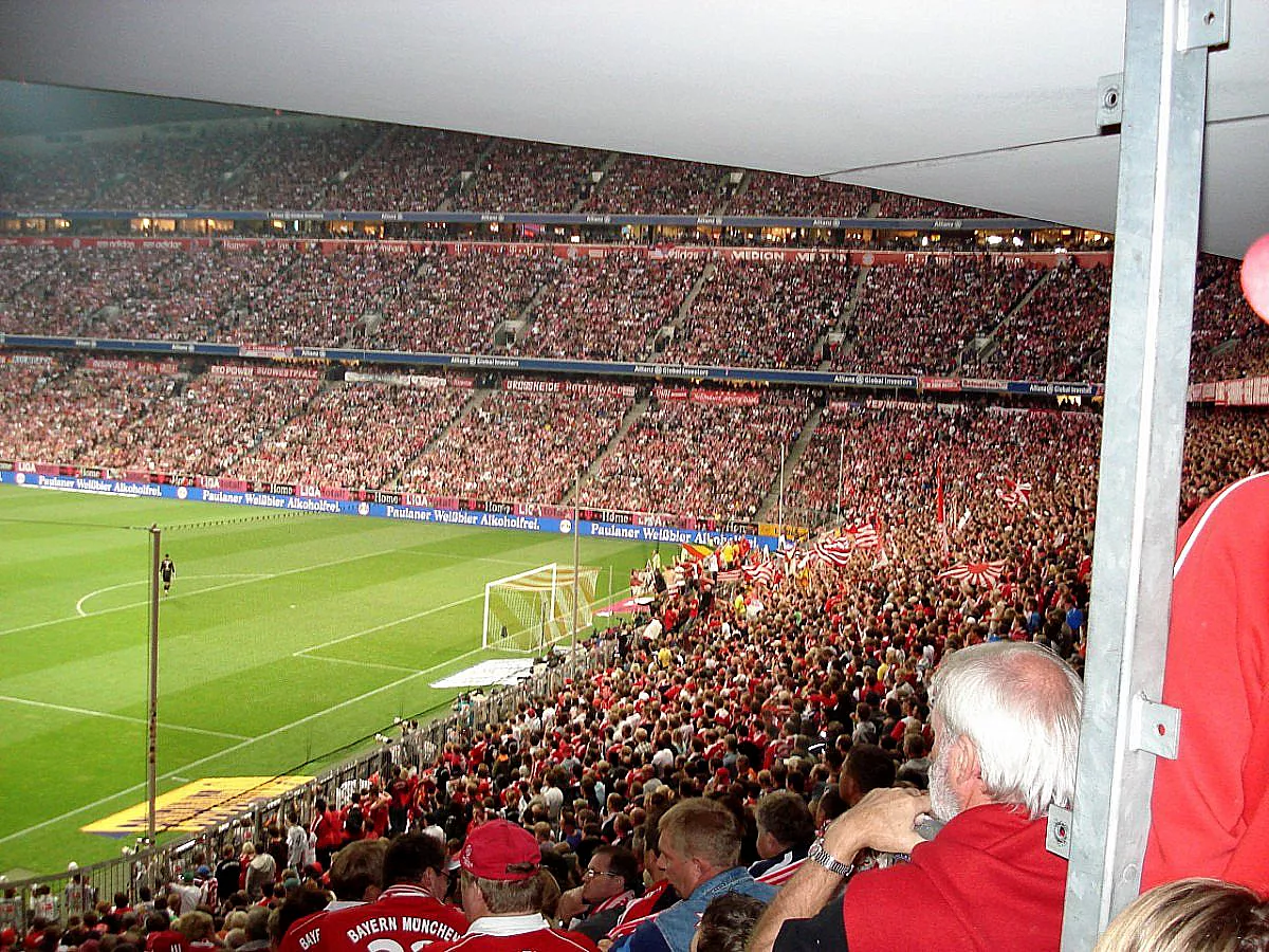 BUNDESLIGA: FC BAYERN MÜNCHEN - VFL WOLFSBURG