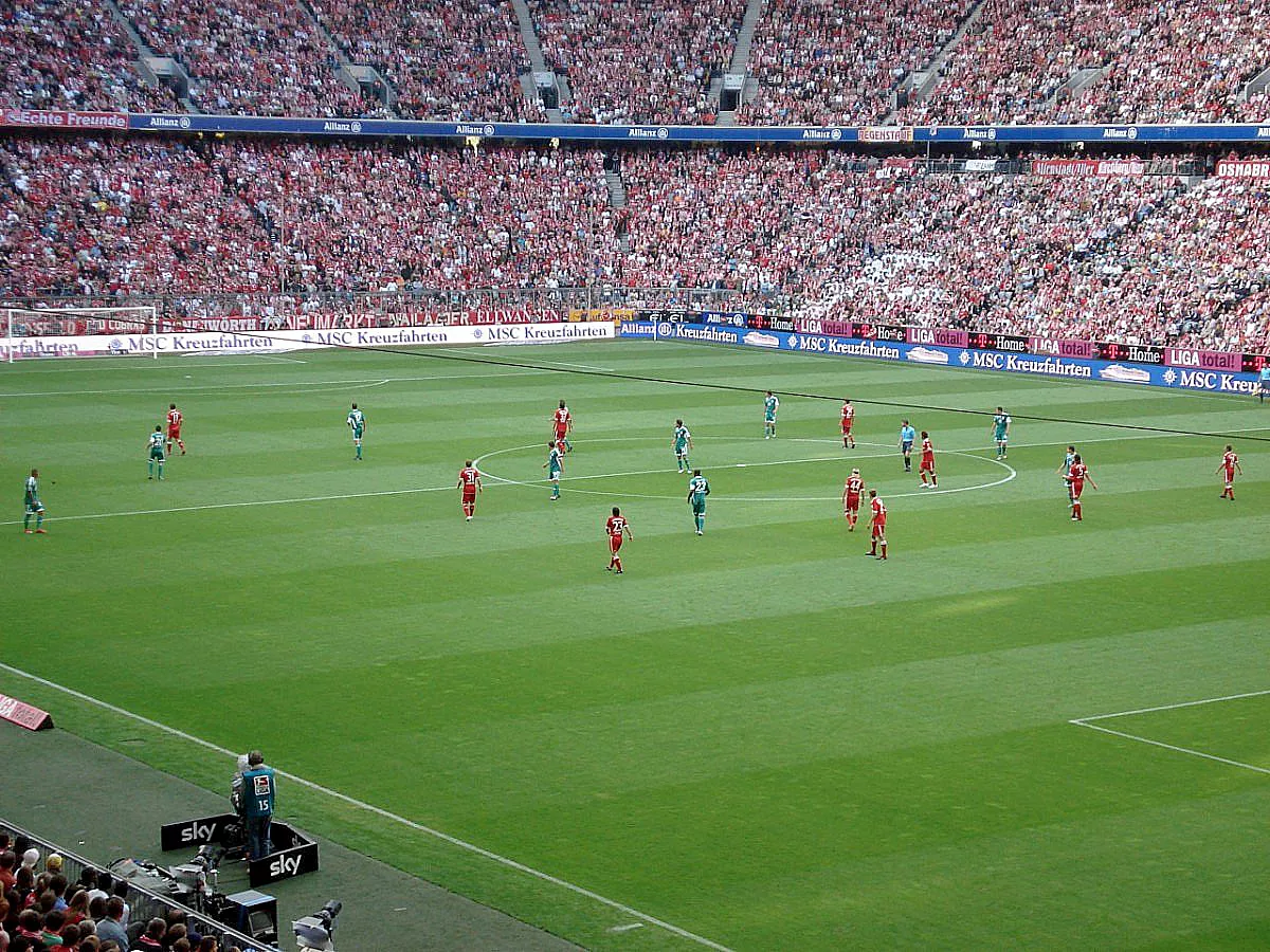 BUNDESLIGA: FC BAYERN MÜNCHEN - VFL WOLFSBURG