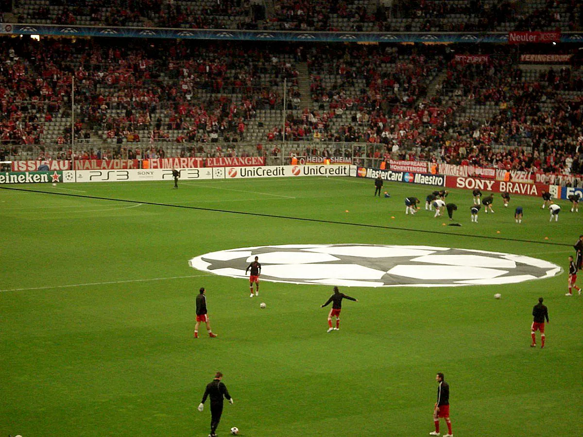 CHAMPIONS LEAGUE: FC BAYERN MÜNCHEN - MANCHESTER UNITED