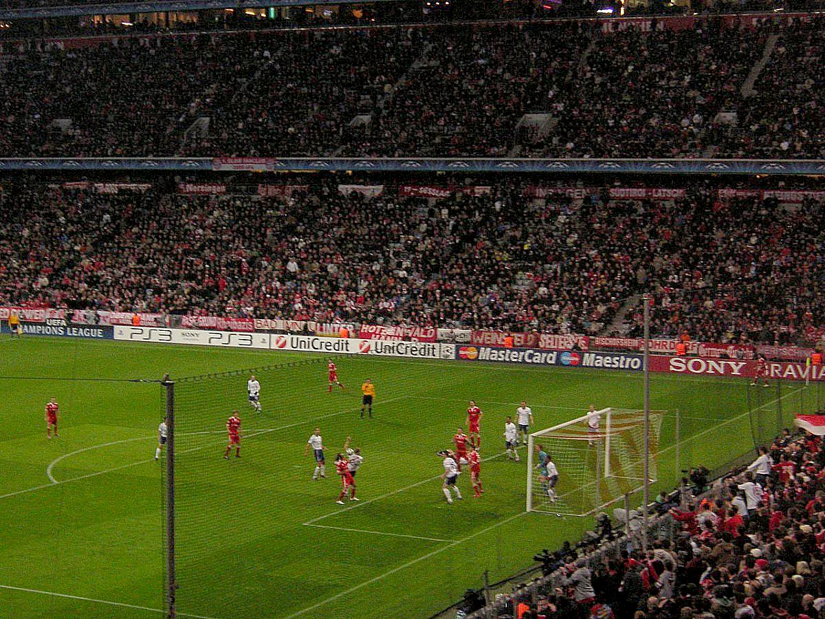 CHAMPIONS LEAGUE: FC BAYERN MÜNCHEN - MANCHESTER UNITED