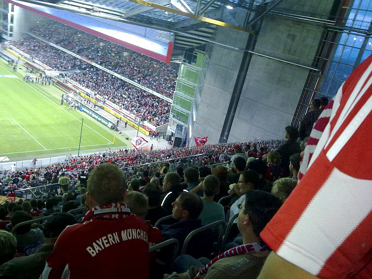 BUNDESLIGA: 1. FC KAISERSLAUTERN - FC BAYERN MÜNCHEN