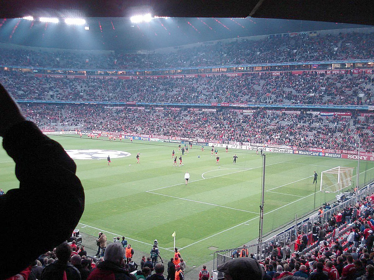 CHAMPIONS LEAGUE: FC BAYERN MÜNCHEN - OLYMPIQUE LYON