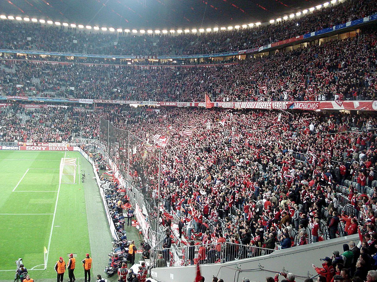 CHAMPIONS LEAGUE: FC BAYERN MÜNCHEN - OLYMPIQUE LYON