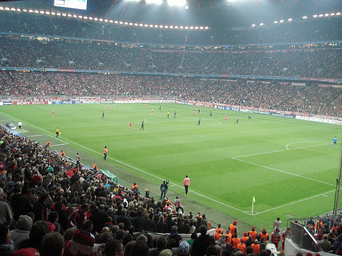 CHAMPIONS LEAGUE: FC BAYERN MÜNCHEN - OLYMPIQUE LYON