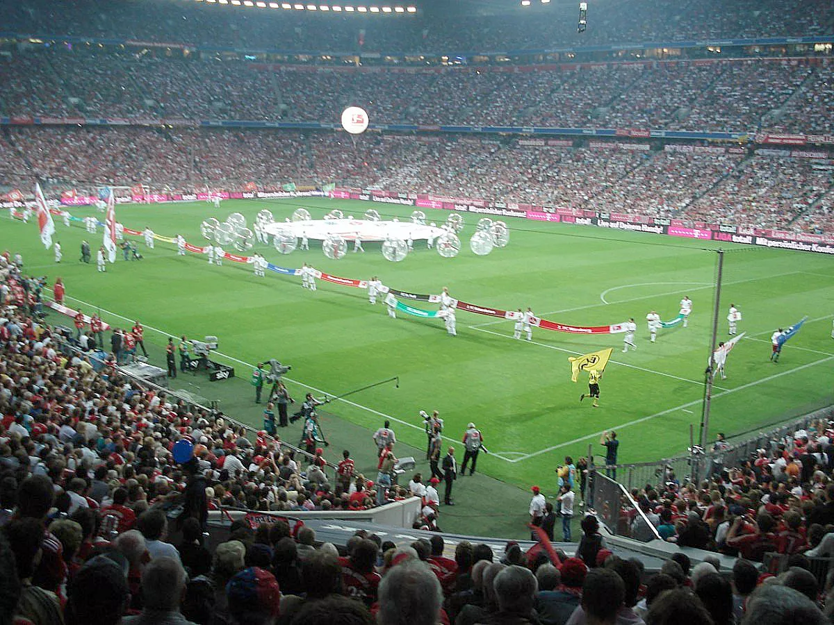 BUNDESLIGA: FC BAYERN MÜNCHEN - VFL WOLFSBURG