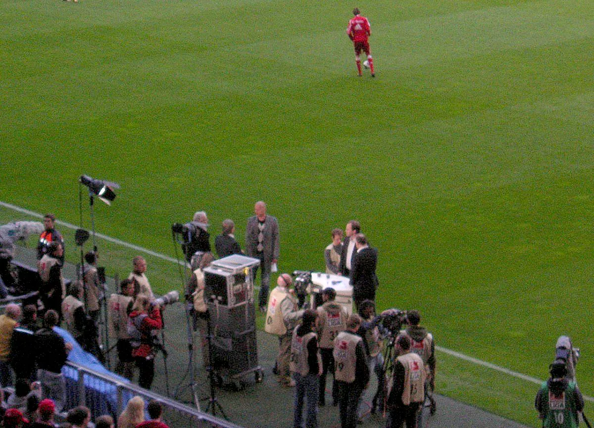 BUNDESLIGA: FC BAYERN MÜNCHEN - HANNOVER 96