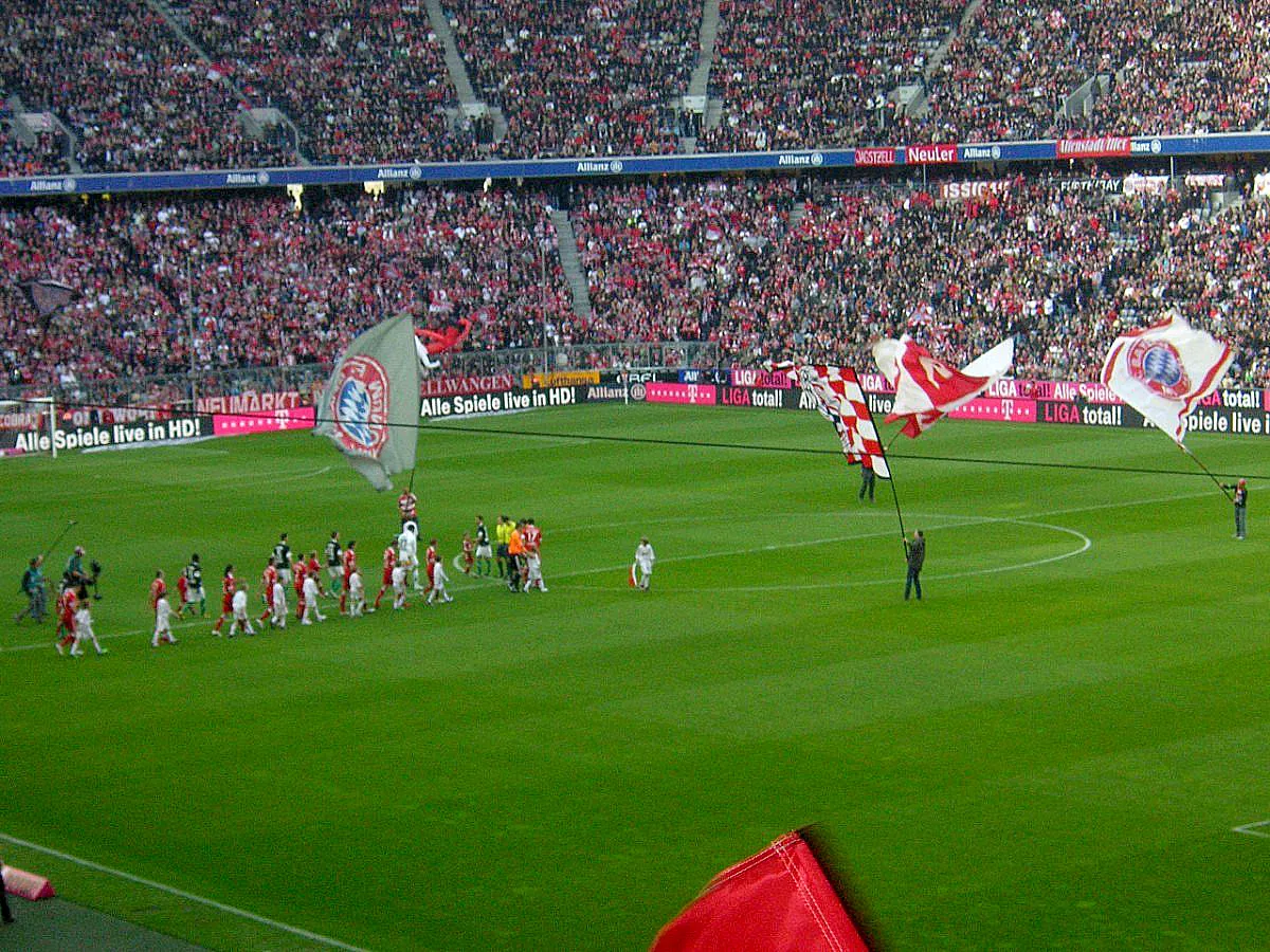 BUNDESLIGA: FC BAYERN MÜNCHEN - HANNOVER 96