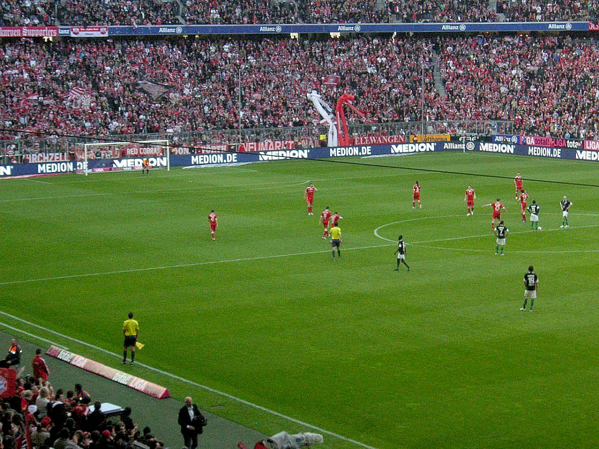 BUNDESLIGA: FC BAYERN MÜNCHEN - HANNOVER 96