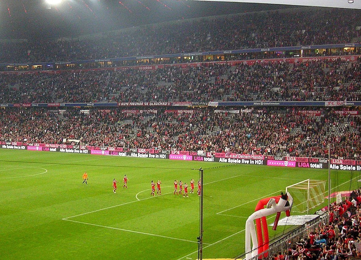 BUNDESLIGA: FC BAYERN MÜNCHEN - HANNOVER 96