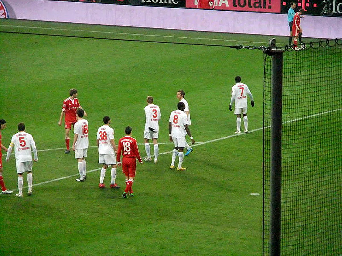 BUNDESLIGA: FC BAYERN MÜNCHEN - SC FREIBURG