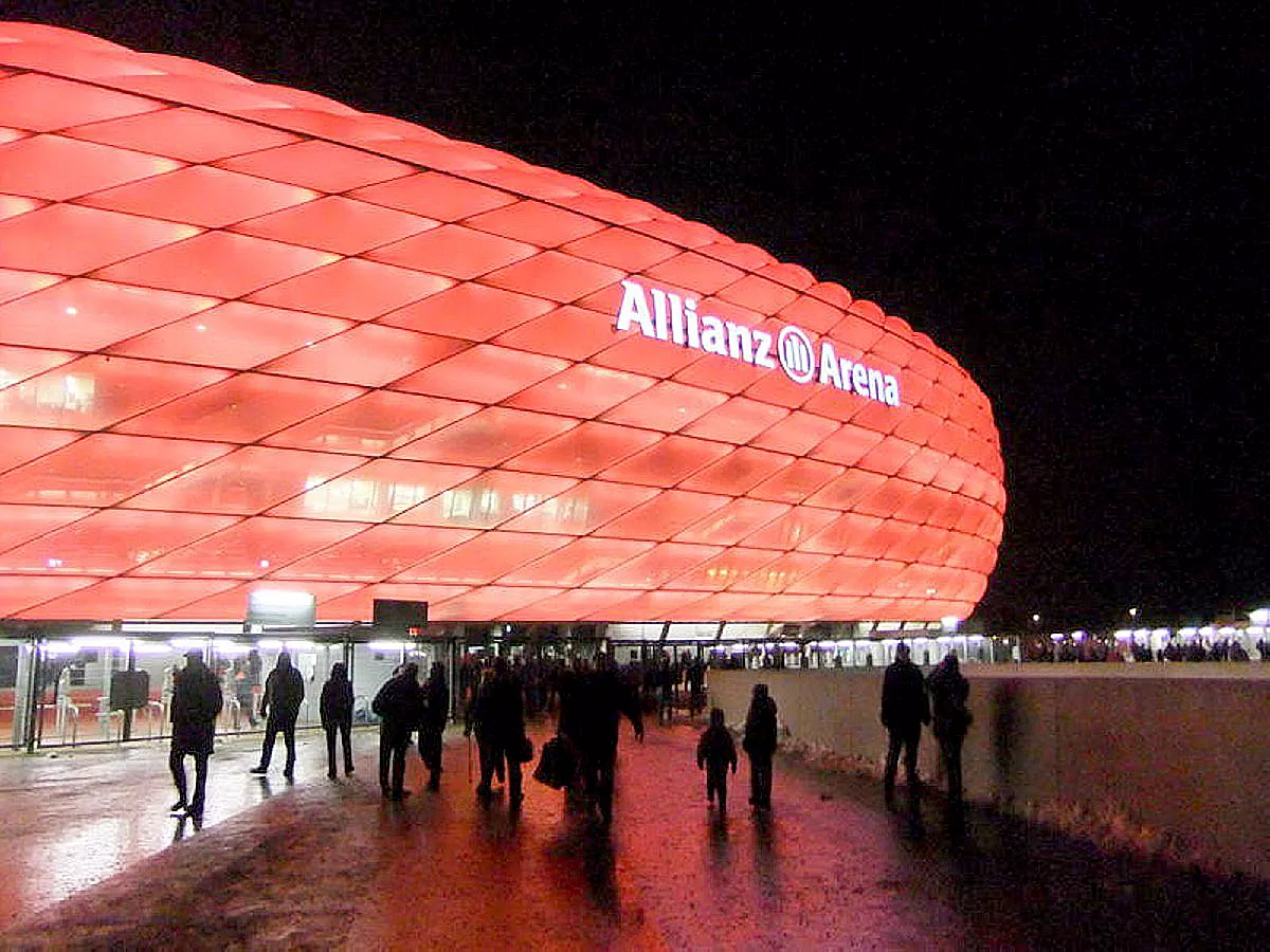 BUNDESLIGA: FC BAYERN MÜNCHEN - SC FREIBURG