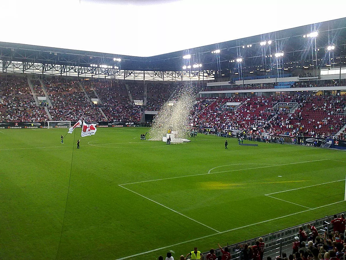 SUPERCUP: FC BAYERN MÜNCHEN - FC SCHALKE 04