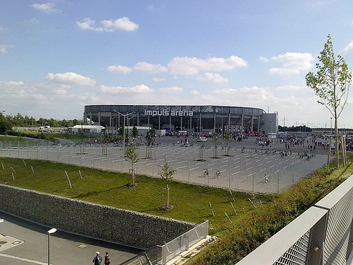 SUPERCUP: FC BAYERN MÜNCHEN - FC SCHALKE 04