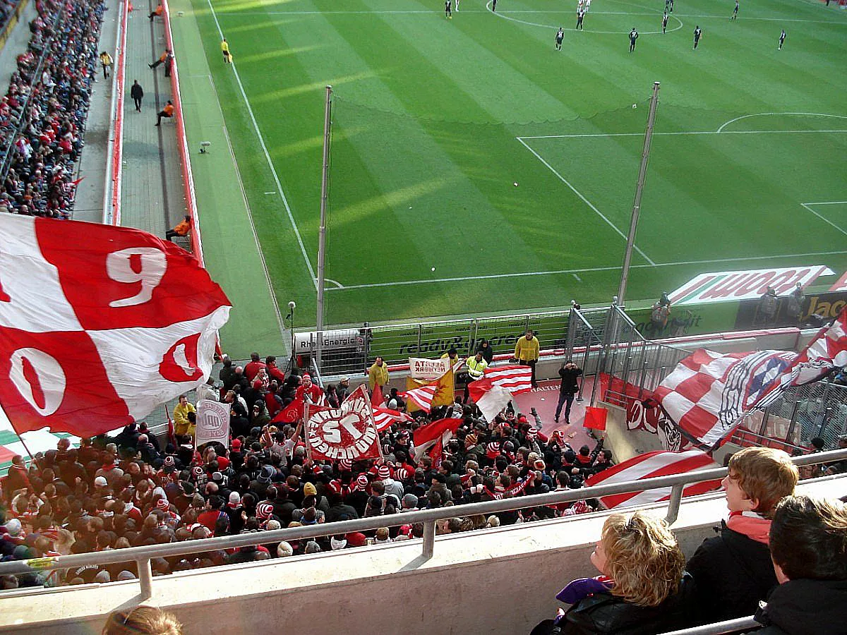 BUNDESLIGA: 1. FC KÖLN - FC BAYERN MÜNCHEN