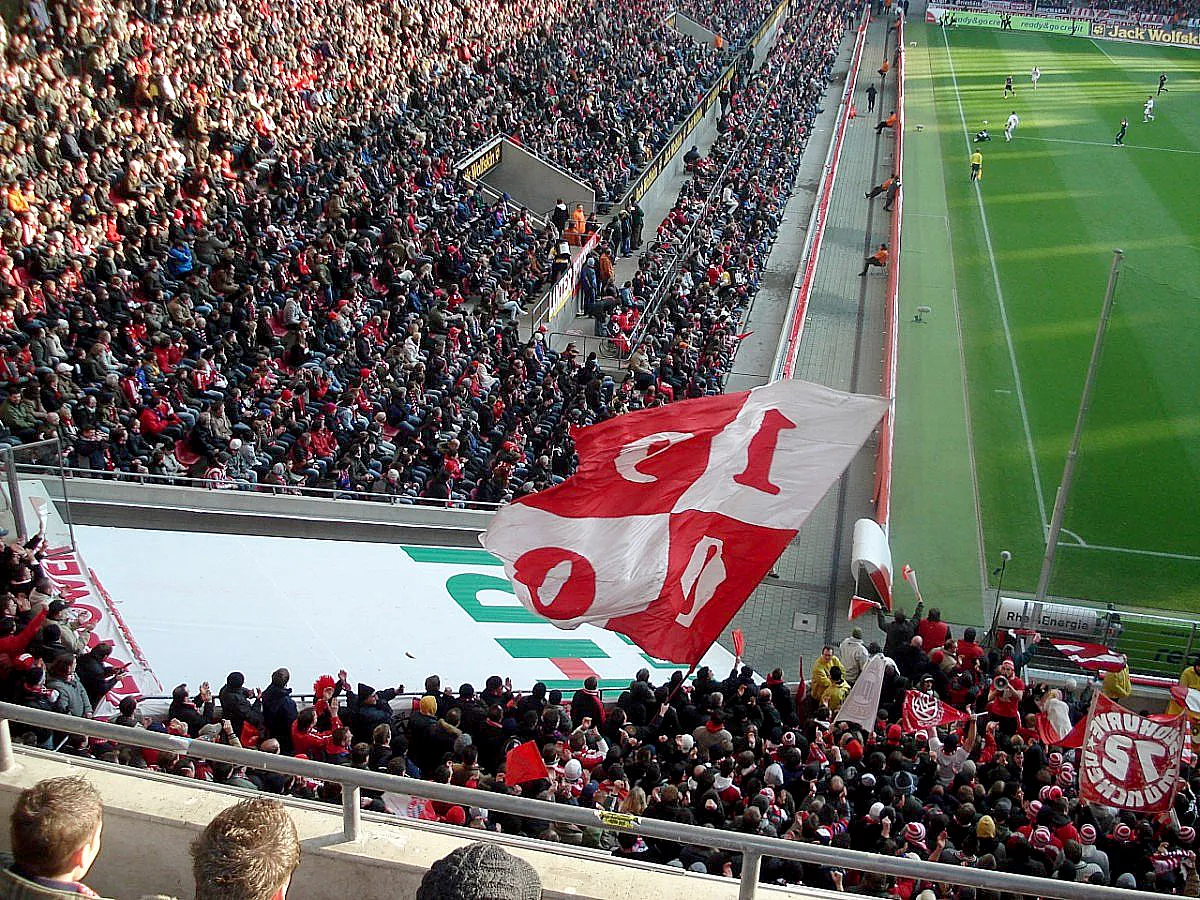 BUNDESLIGA: 1. FC KÖLN - FC BAYERN MÜNCHEN