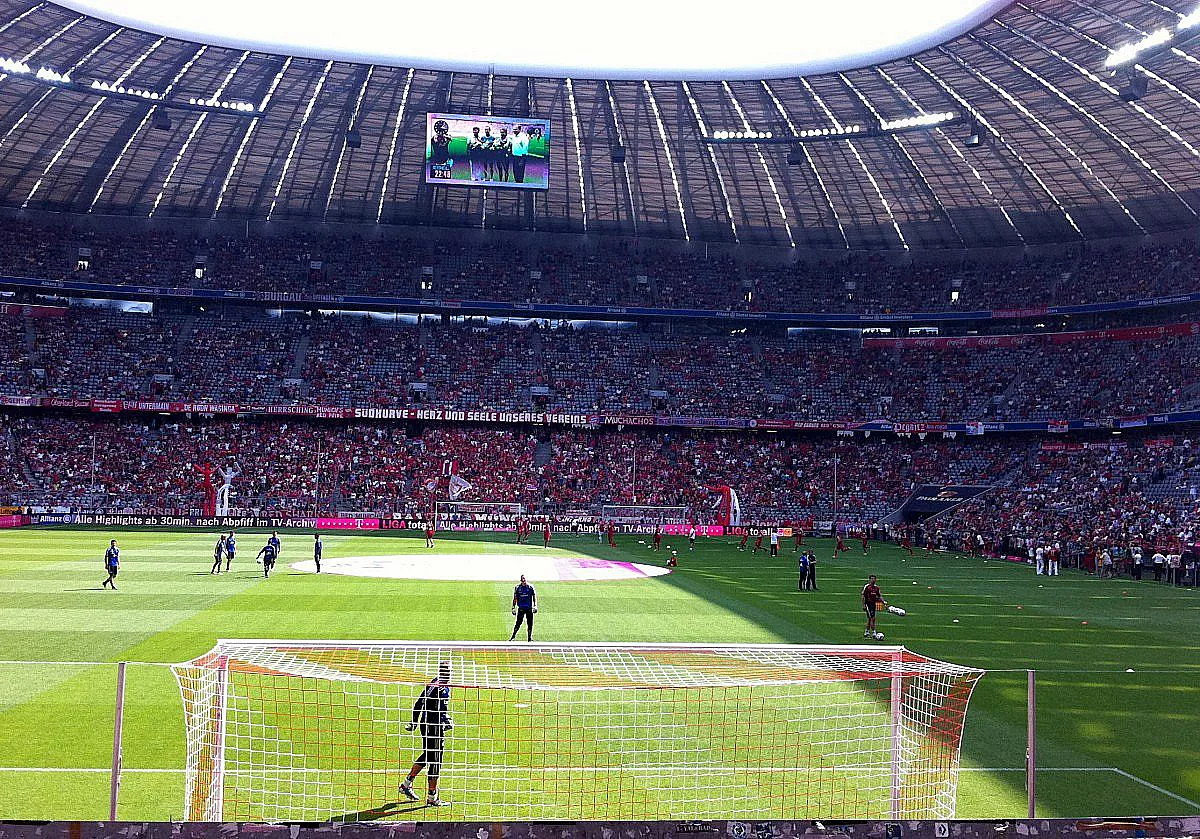 BUNDESLIGA: FC BAYERN MÜNCHEN - HAMBURGER SV