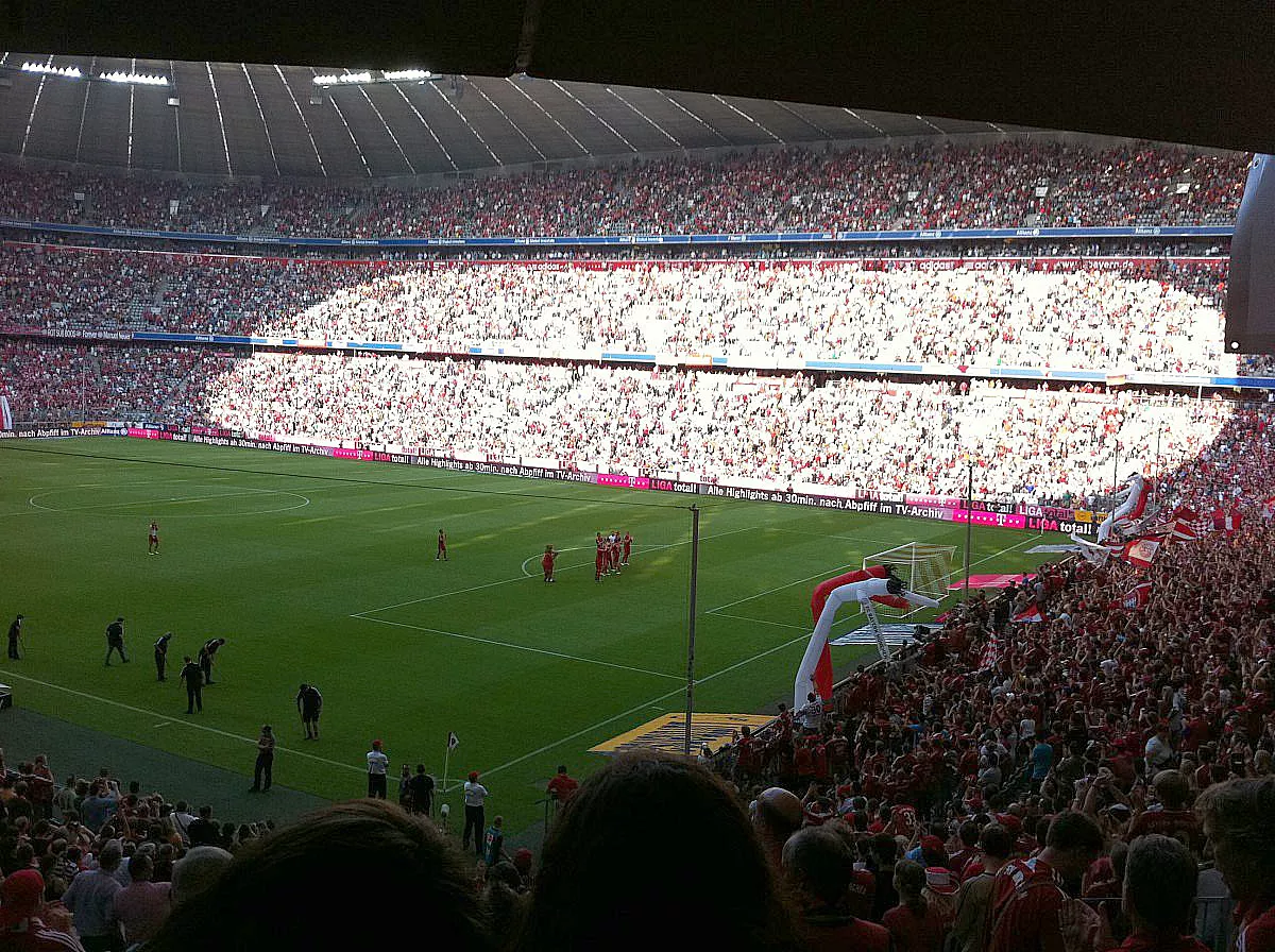 BUNDESLIGA: FC BAYERN MÜNCHEN - HAMBURGER SV