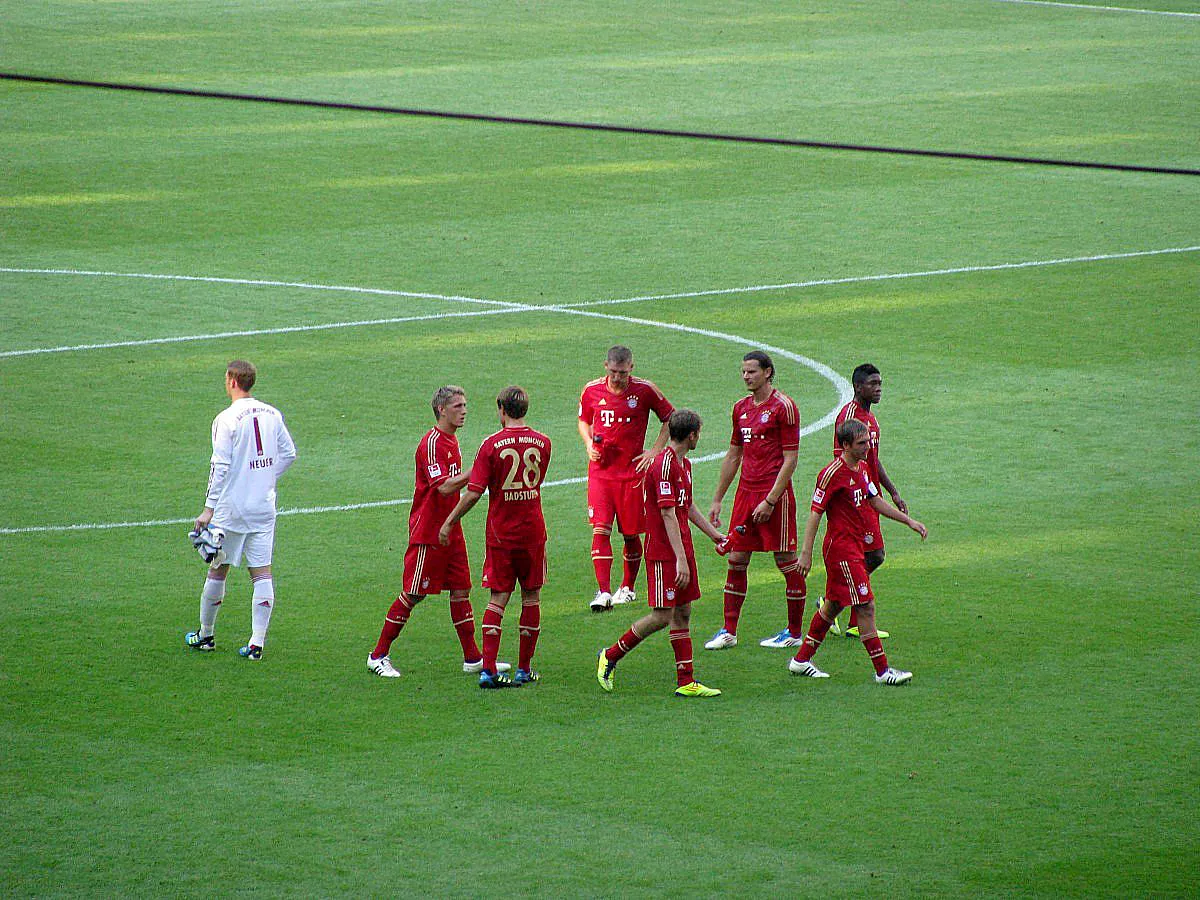 BUNDESLIGA: FC BAYERN MÜNCHEN - HAMBURGER SV