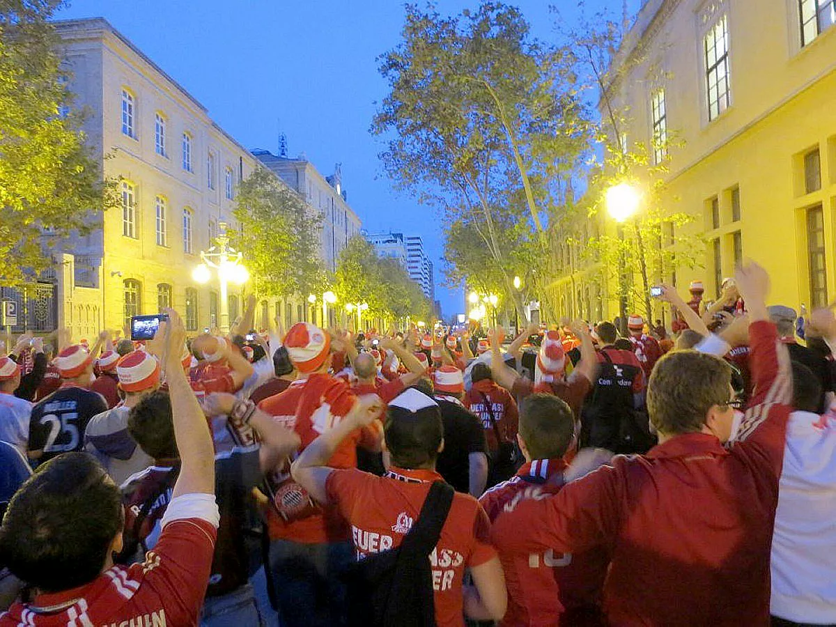 CHAMPIONS LEAQUE: FC VALENCIA - FC BAYERN MÜNCHEN