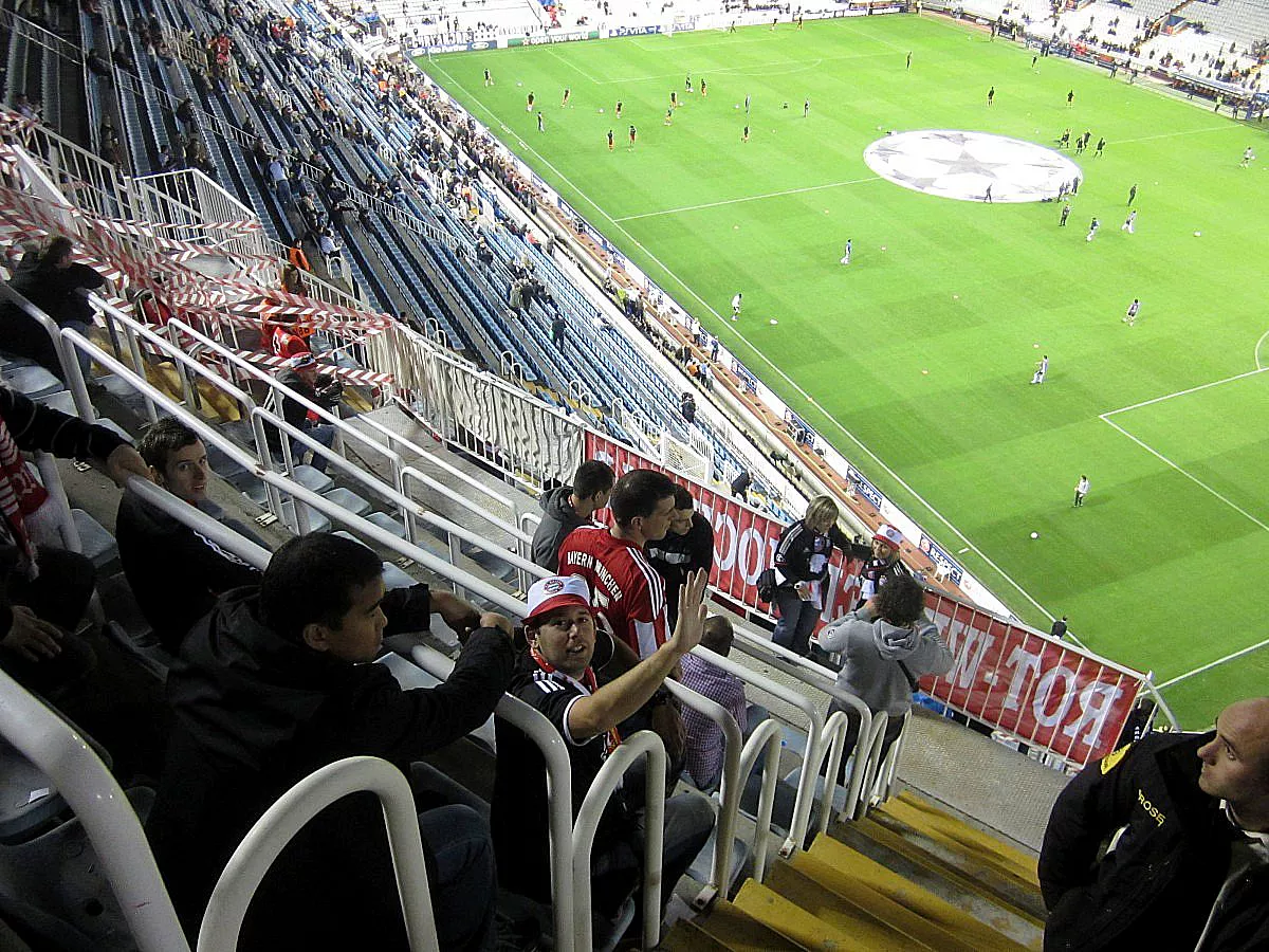 CHAMPIONS LEAQUE: FC VALENCIA - FC BAYERN MÜNCHEN