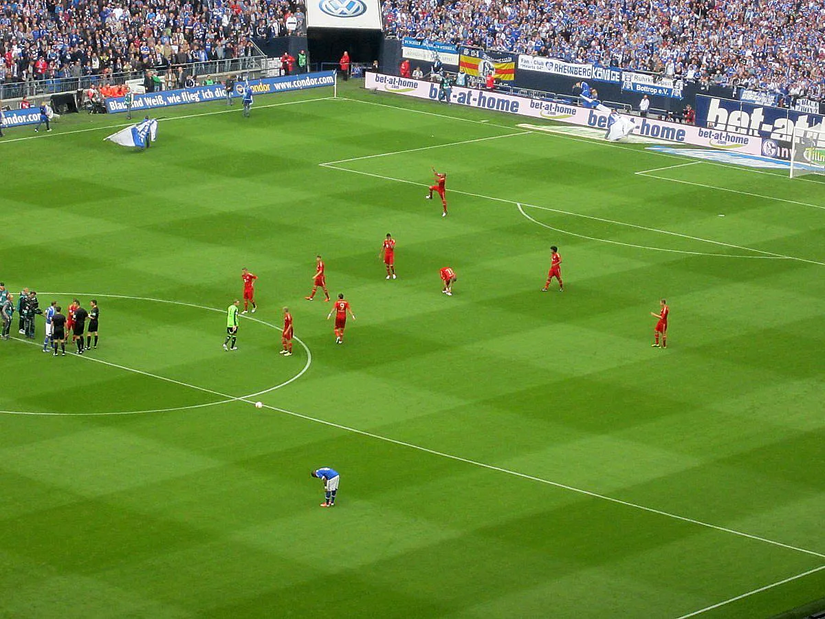 BUNDESLIGA: FC SCHALKE 04 - FC BAYERN MÜNCHEN